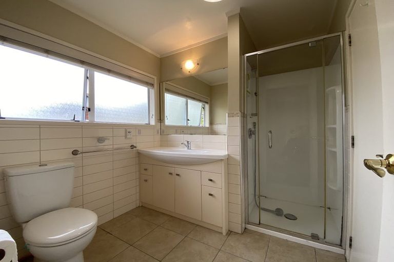 Photo of property in 4 Sailfish Drive, West Harbour, Auckland, 0618