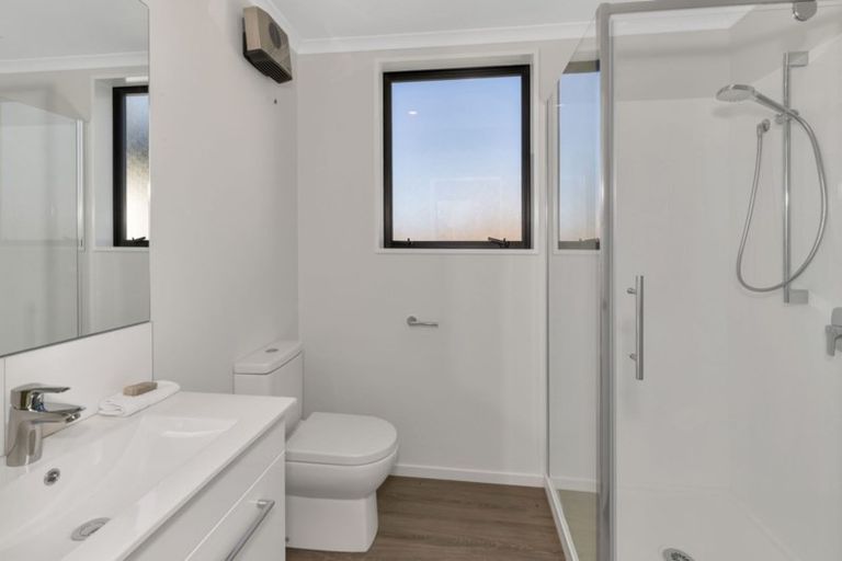 Photo of property in 3 Eric Melrose Lane, Halswell, Christchurch, 8025