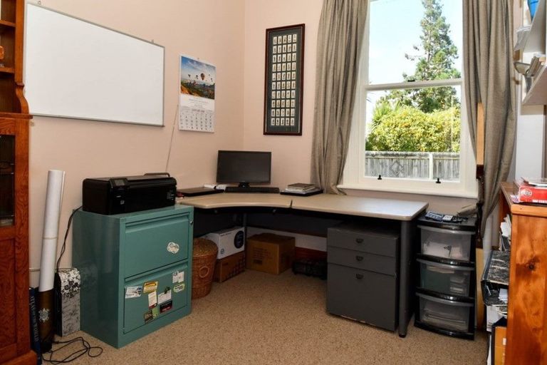 Photo of property in 27 Brough Street, Palmerston, 9430