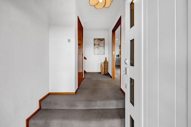 Photo of property in 12a Julian Place, Westown, New Plymouth, 4310