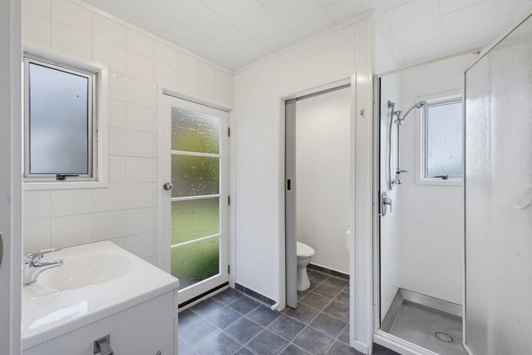 Photo of property in 71 Ngamotu Road, Spotswood, New Plymouth, 4310