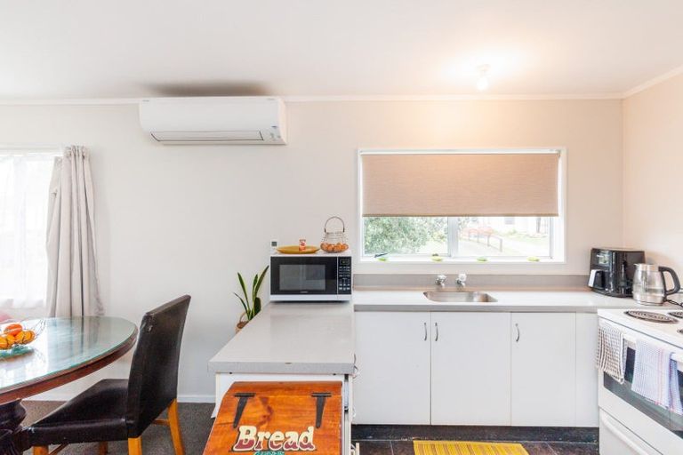 Photo of property in 28a Chatsworth Place, Highbury, Palmerston North, 4412