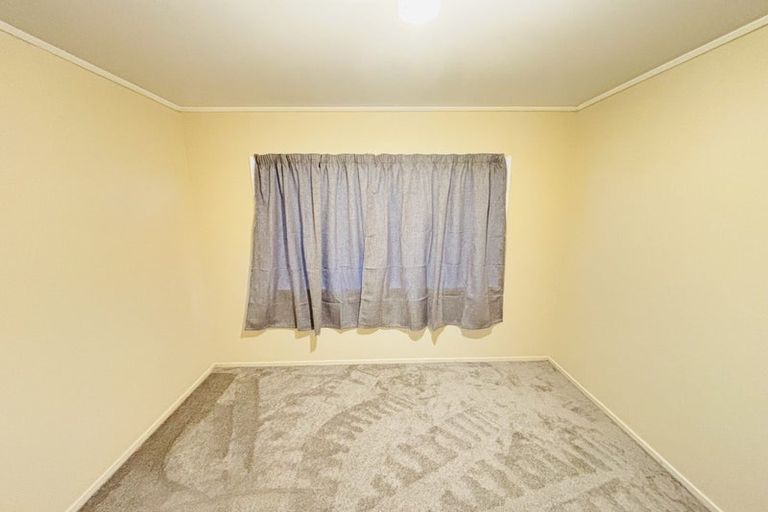Photo of property in 19 Coey Place, Glen Eden, Auckland, 0602