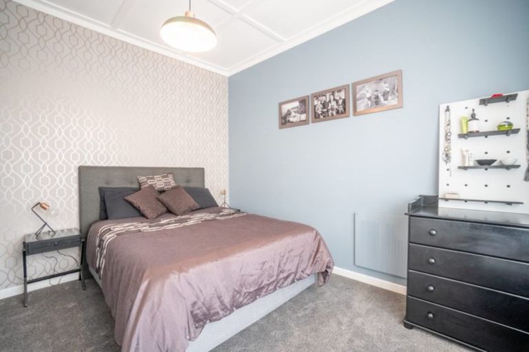 Photo of property in 46 Kingswood Street, Takaro, Palmerston North, 4412