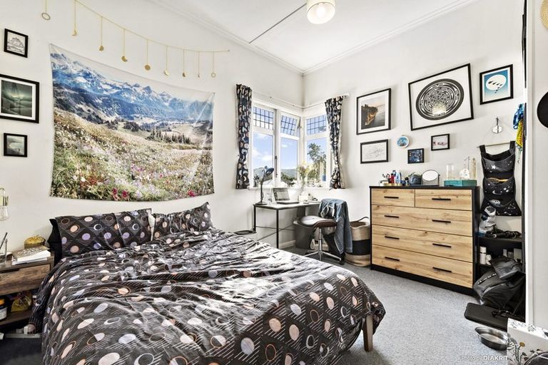 Photo of property in 36 Volga Street, Island Bay, Wellington, 6023