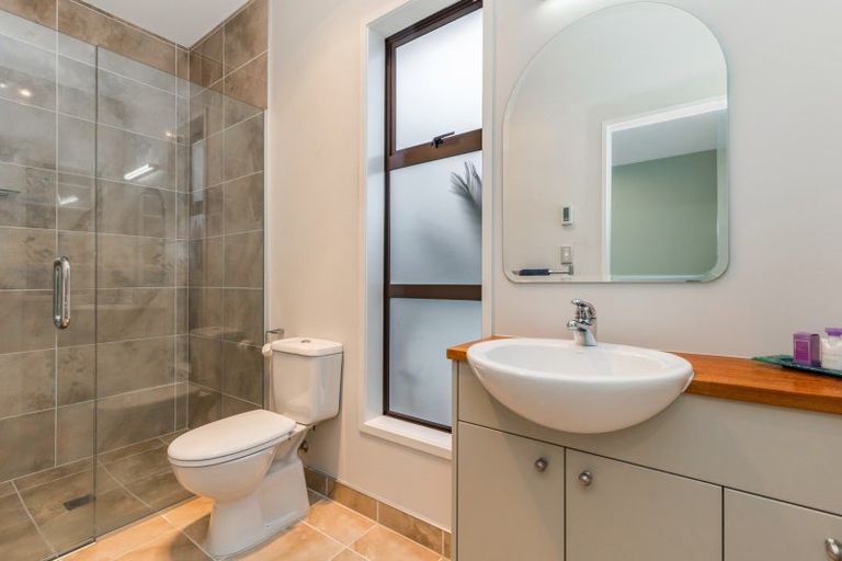 Photo of property in 39 Harry Dreadon Road, Opaheke, Papakura, 2584