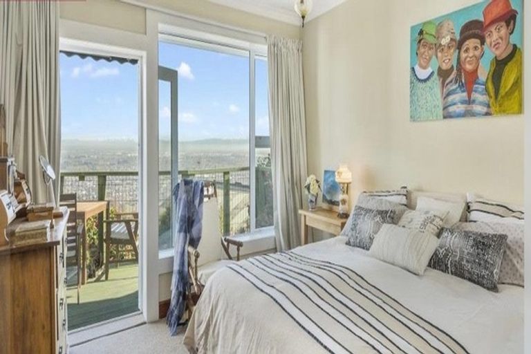 Photo of property in 86b Dyers Pass Road, Cashmere, Christchurch, 8022