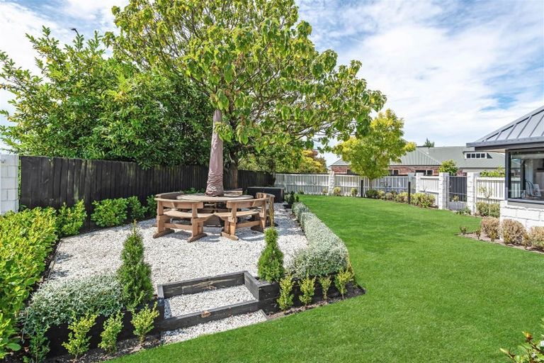 Photo of property in 5 Chilwell Place, Halswell, Christchurch, 8025