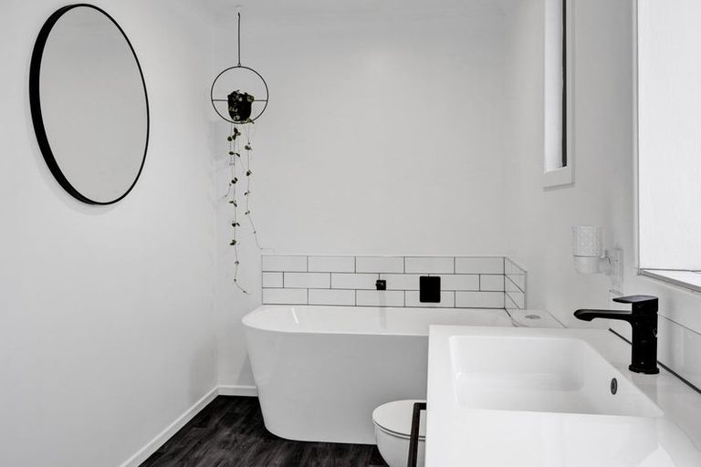 Photo of property in 38 Hunter Street, Hawera, 4610