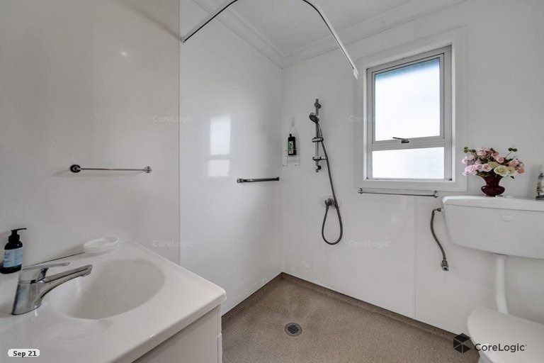 Photo of property in 54 Camberwell Road, Hawera, 4610