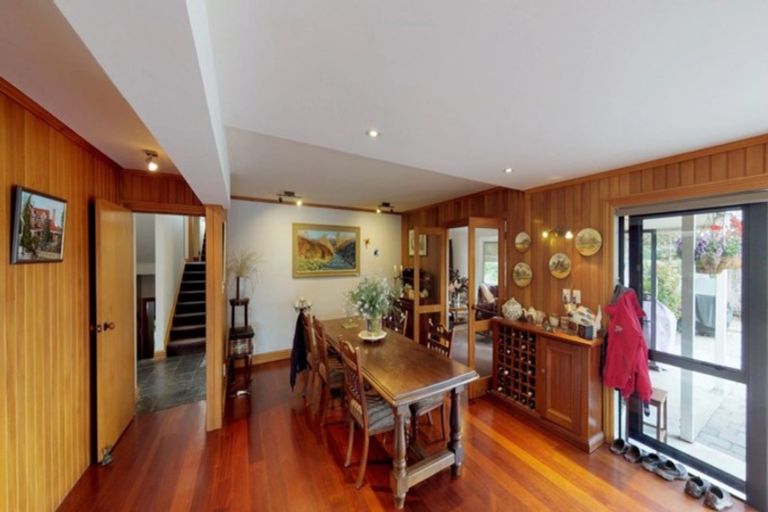 Photo of property in 312 Heatherlea Road East, Levin, 5571