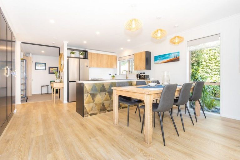 Photo of property in 21 West Hoe Heights, Orewa, 0931
