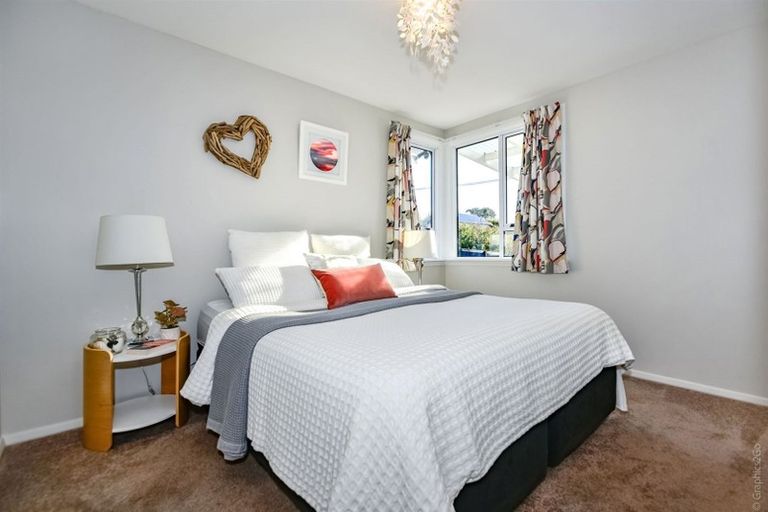 Photo of property in 41 Effingham Street, North New Brighton, Christchurch, 8083