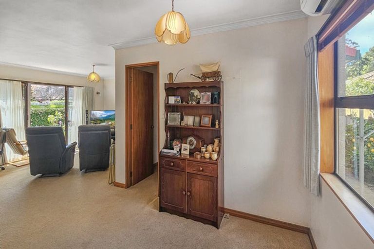 Photo of property in 2/505 Fitzroy Avenue, Hastings, 4122