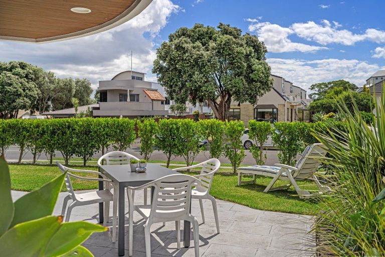 Photo of property in 4a Sunbrae Grove, Mount Maunganui, 3116