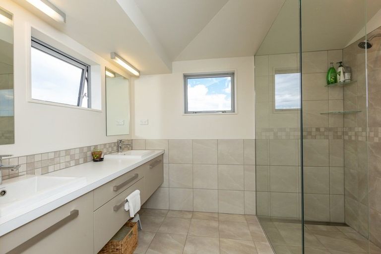 Photo of property in 500a Main North Road, Bay View, Napier, 4104