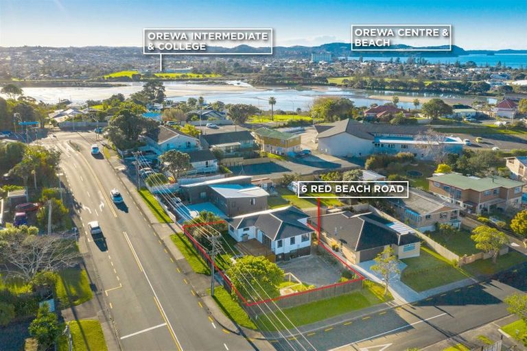 Photo of property in 6 Red Beach Road, Red Beach, 0932