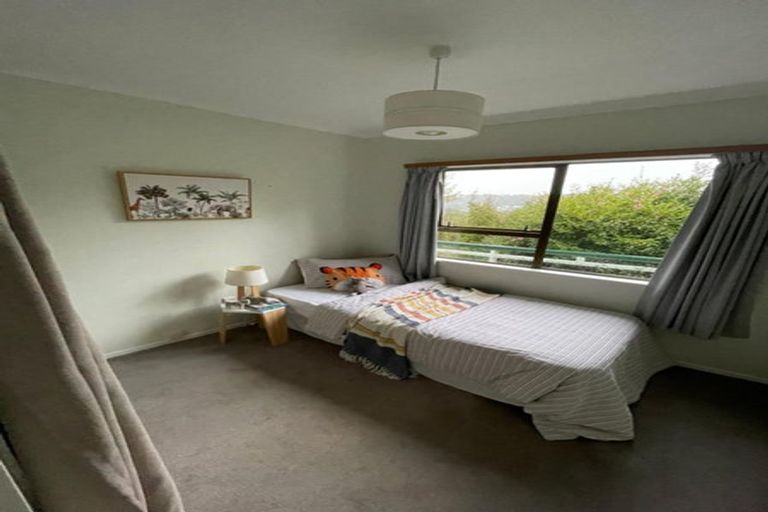 Photo of property in 1/42 Stanley Road, Glenfield, Auckland, 0629