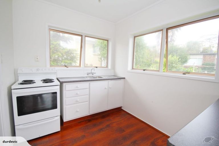 Photo of property in 2/61 Chartwell Avenue, Glenfield, Auckland, 0629