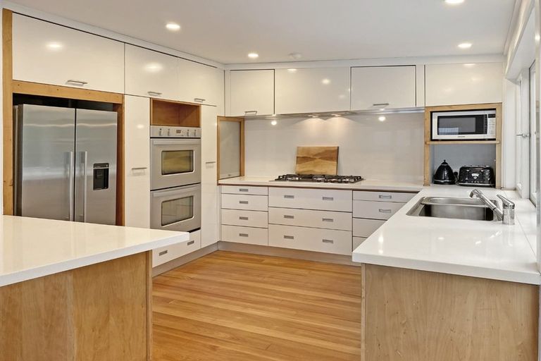 Photo of property in 19 St Aubyn Street, Devonport, Auckland, 0624