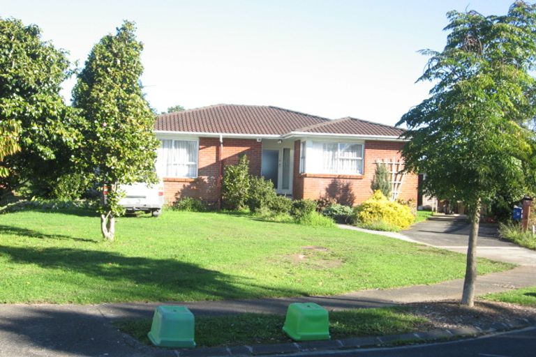 Photo of property in 10 Awakino Place, Manurewa, Auckland, 2102