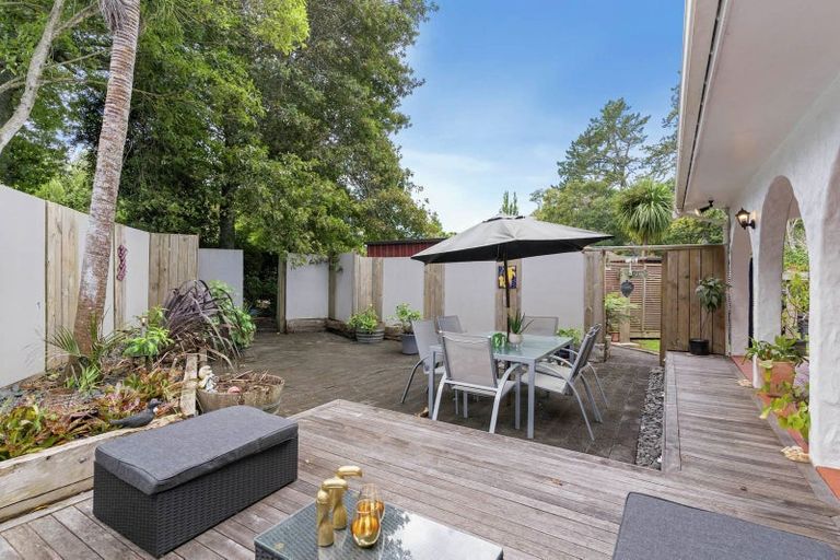 Photo of property in 49a Advene Road, Cockle Bay, Auckland, 2014