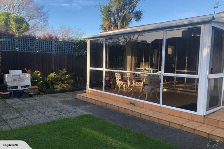 Photo of property in 2/75 Mansfield Avenue, St Albans, Christchurch, 8014