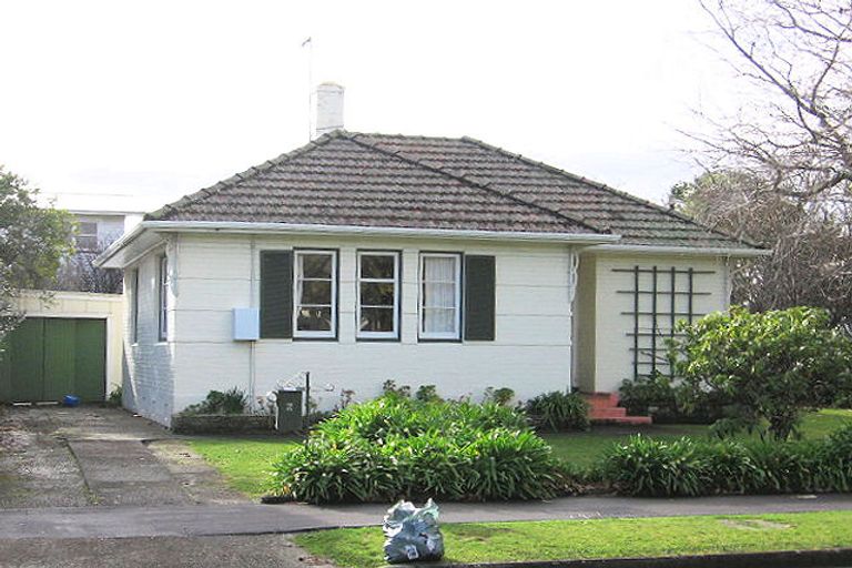 Photo of property in 6 Anderson Street, Hokowhitu, Palmerston North, 4410