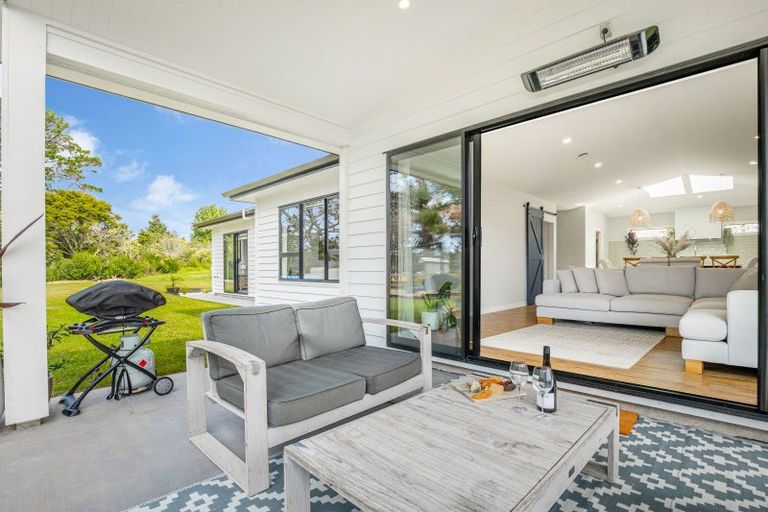 Photo of property in 3 Awatiro Drive, Kaukapakapa, 0871