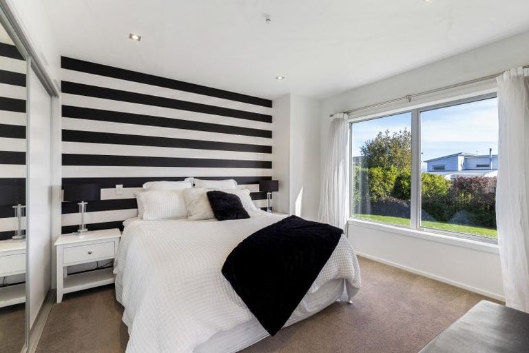 Photo of property in 28 Ernest Kemp Rise, Wharewaka, Taupo, 3330