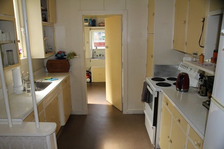 Photo of property in 105 Queen Street, Westport, 7825