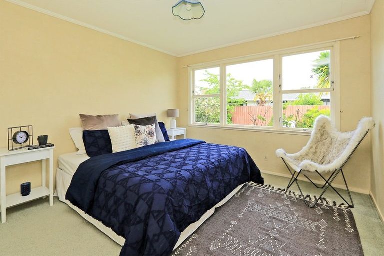 Photo of property in 32 Kent Terrace, Taradale, Napier, 4112