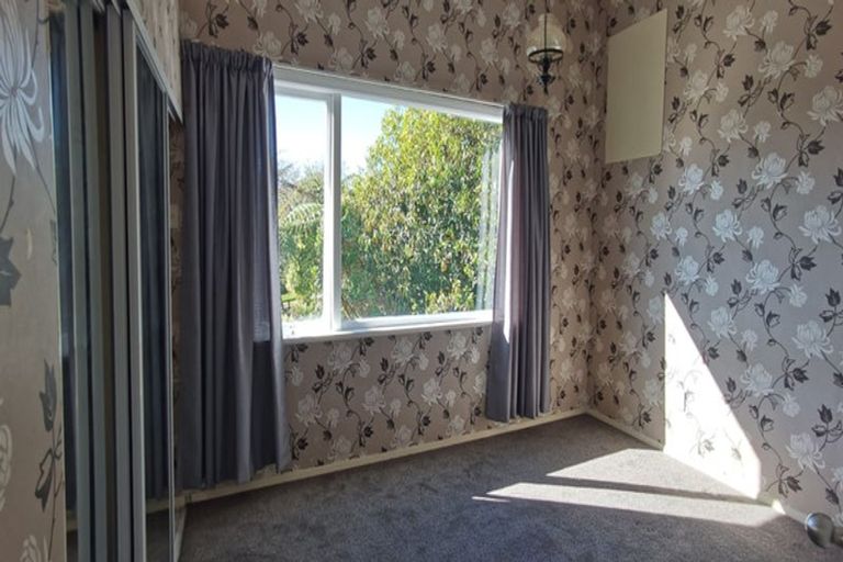 Photo of property in 16a Donald Crescent, Karori, Wellington, 6012