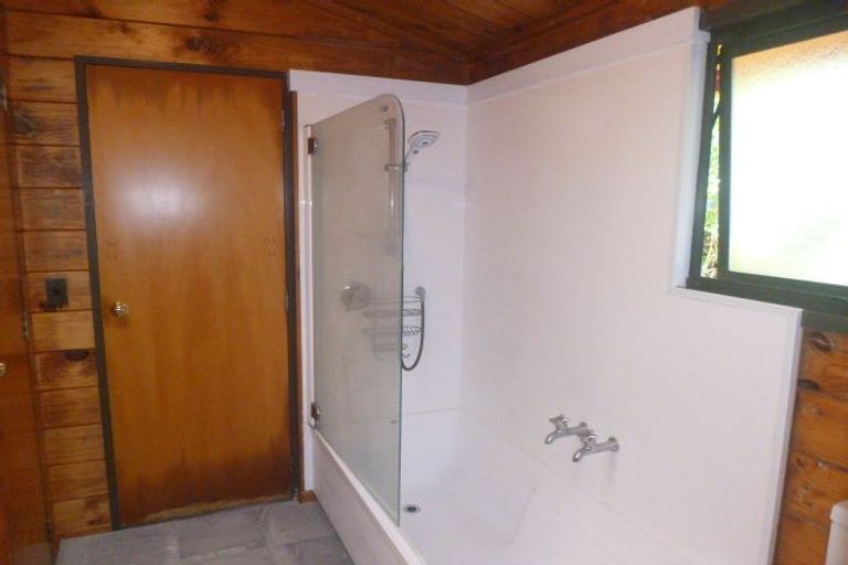 Photo of property in 6 Jacaranda Grove, Maungaraki, Lower Hutt, 5010