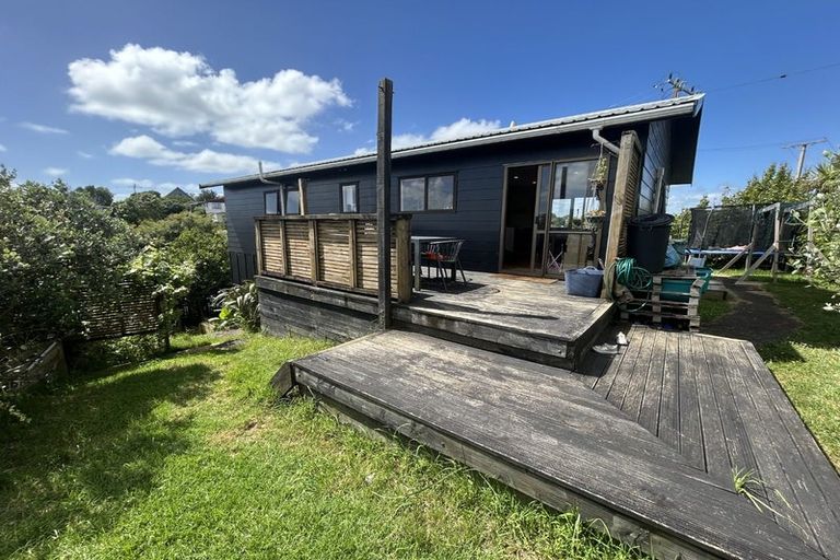 Photo of property in 9 Point Street, Raglan, 3225