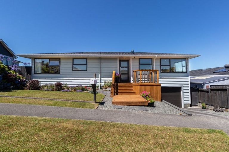 Photo of property in 24 Taieri Crescent, Kelson, Lower Hutt, 5010