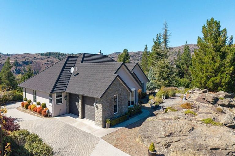 Photo of property in 102 Aronui Road, Bridge Hill, Alexandra, 9392