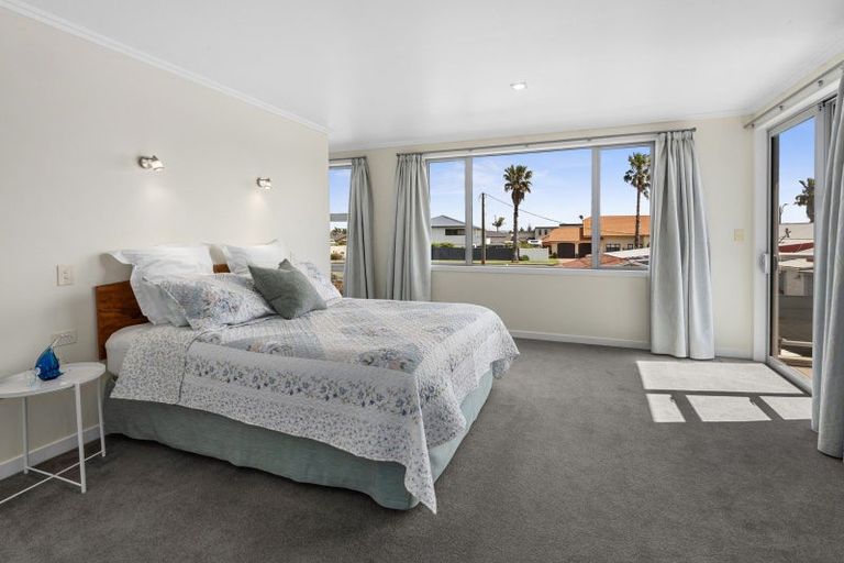 Photo of property in 2 Graham Street, One Tree Point, 0118