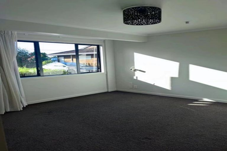 Photo of property in 12 Meadowvale Avenue, Forrest Hill, Auckland, 0620