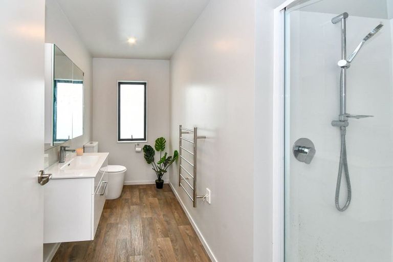 Photo of property in 38 Matawhanga Drive, Wattle Downs, Auckland, 2103