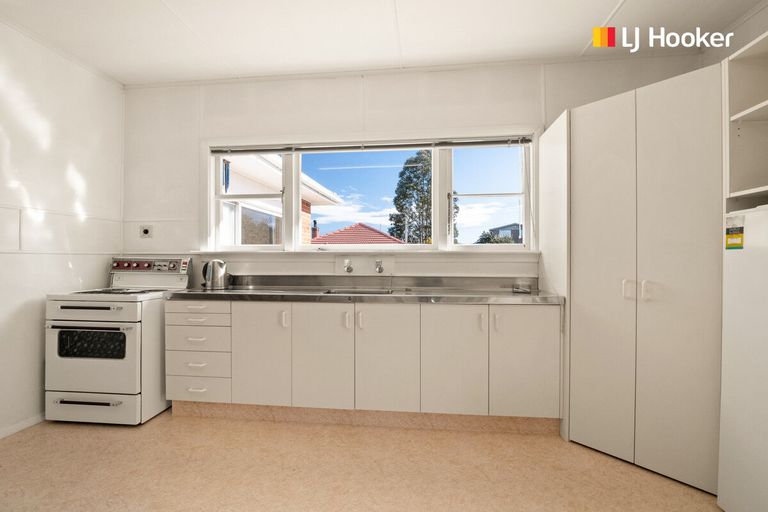 Photo of property in 16 Torquay Street, Abbotsford, Dunedin, 9018
