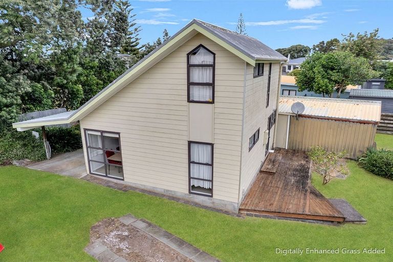 Photo of property in 3 Waiiti Avenue, Waihi Beach, 3611