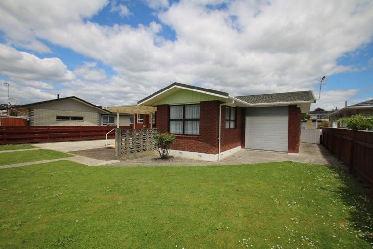 Photo of property in 25 Burn Street, Levin, 5510