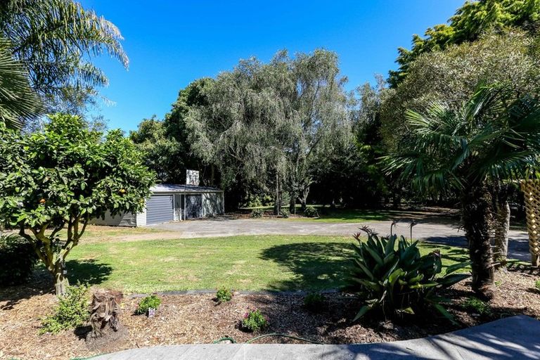 Photo of property in 1252 Devon Road, Sentry Hill, New Plymouth, 4373