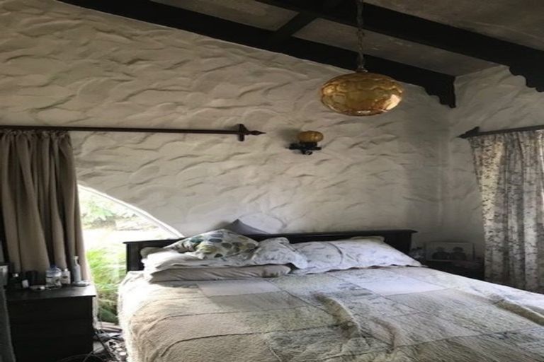 Photo of property in 21 Cherrington Road, Clevedon, Papakura, 2582