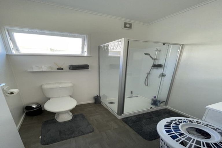 Photo of property in 7 Aratonga Avenue, Greenlane, Auckland, 1051
