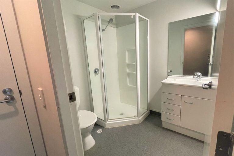 Photo of property in Orange Apartments/victoria Centr, 707/169 The Terrace, Wellington Central, Wellington, 6011