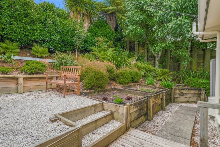 Photo of property in 1/66 Manuka Road, Glenfield, Auckland, 0629