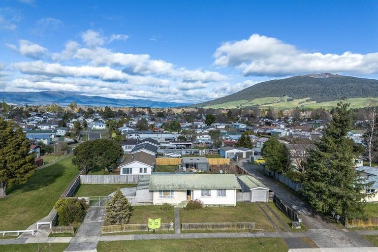 Photo of property in 17 Puataata Road, Turangi, 3334