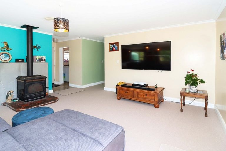 Photo of property in 137 Lees Pakaraka Road, Te Ore Ore, Masterton, 5886